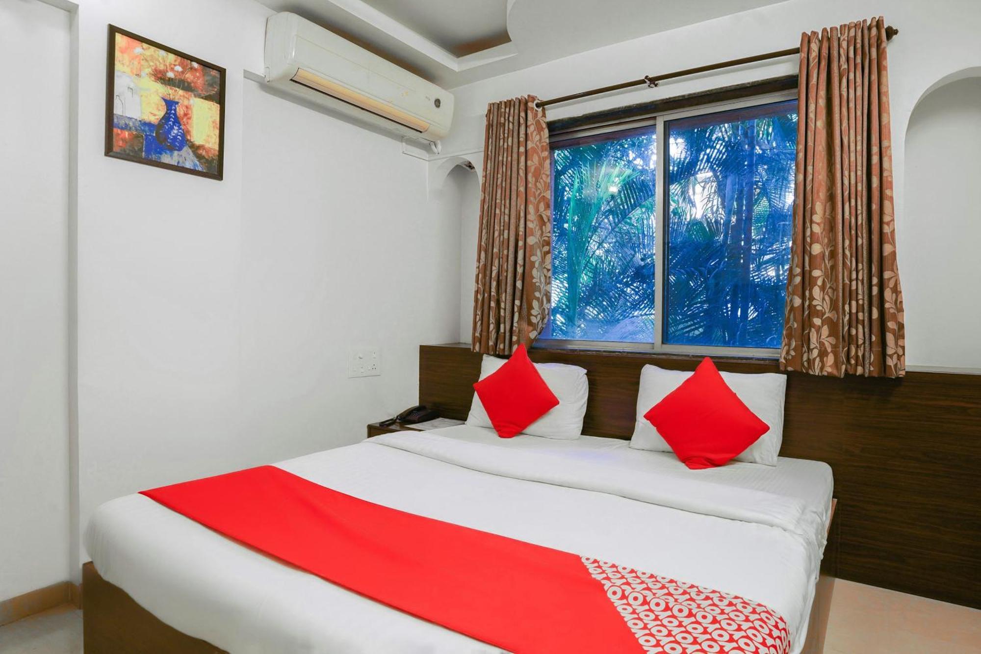 Hotel O The Royal Samrat Пюн Екстериор снимка